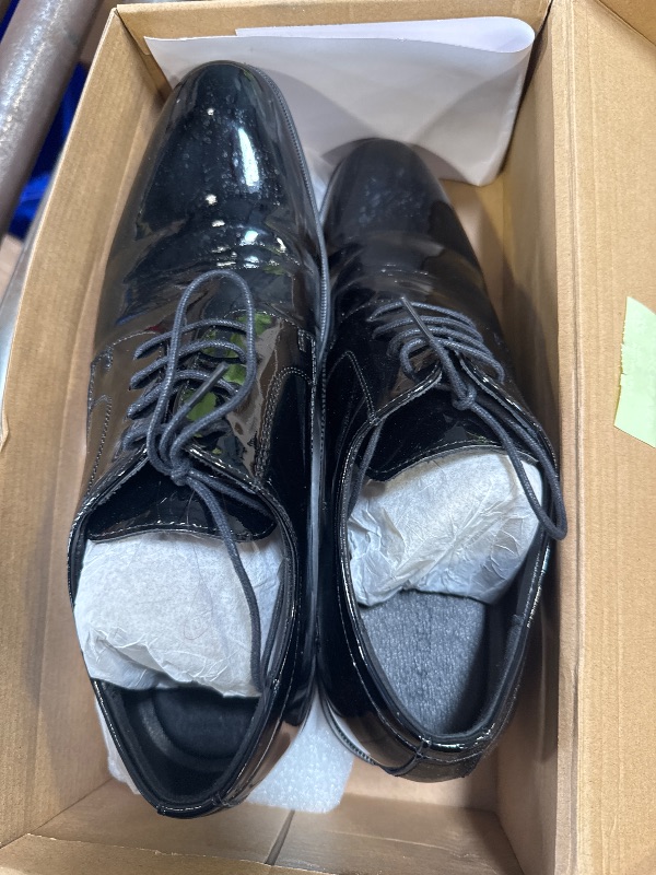 Photo 1 of DECARSDZ Mens Classic Formal Oxford Lace-up Patent Leather Shoe for Men Wedding Suit Tuxedo Dress Shoes 9.5