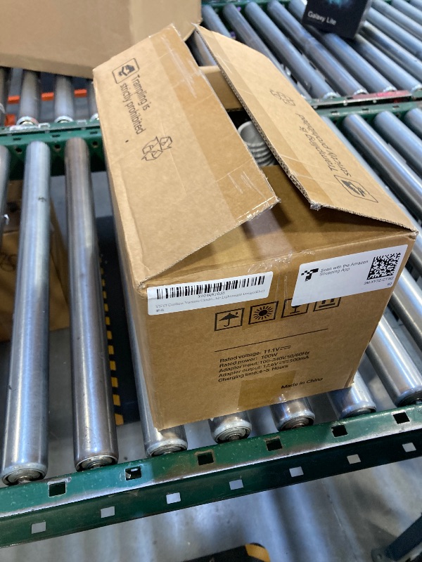 Photo 1 of 
YKYI Cordless Vacuum Cleaner, 40KPa/450W/50Mins/3 Modes, Cordless Stick Vacuum with LED Display & Foldable Lightweight Design(Blue)