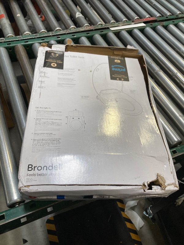Photo 1 of Brondell Bidet Toilet Seat Non-Electric Swash Ecoseat, Fits Elongated Toilets, White - Dual Nozzle System, Ambient Water Temperature - Bidet with Easy Installation