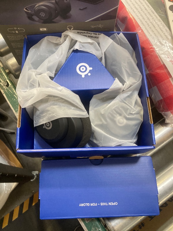 Photo 1 of SteelSeries Arctis Nova 5P Wireless Gaming Headset for PlayStation 5
