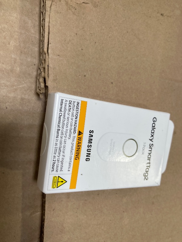 Photo 1 of Samsung Galaxy SmartTag2, Bluetooth Tracker, Smart Tag Tracking Device, Item Finder for Keys, Wallet, Luggage, Pets, Use w/ Phones and Tablets Android 11 or Later, 2023, 1 Pack, White
