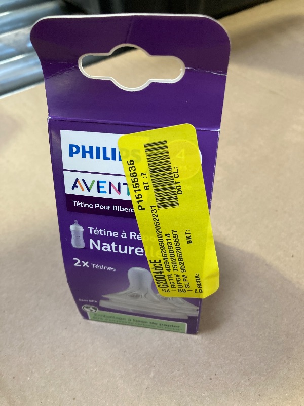 Photo 1 of Avent Philips Silicone Vented Medium Flow Natural Response Nipple, 2 pack, Flow 4