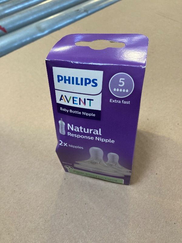 Photo 1 of Philips Avent Natural Response Nipple Flow 5, 6M+, 2pk, SCY965/02