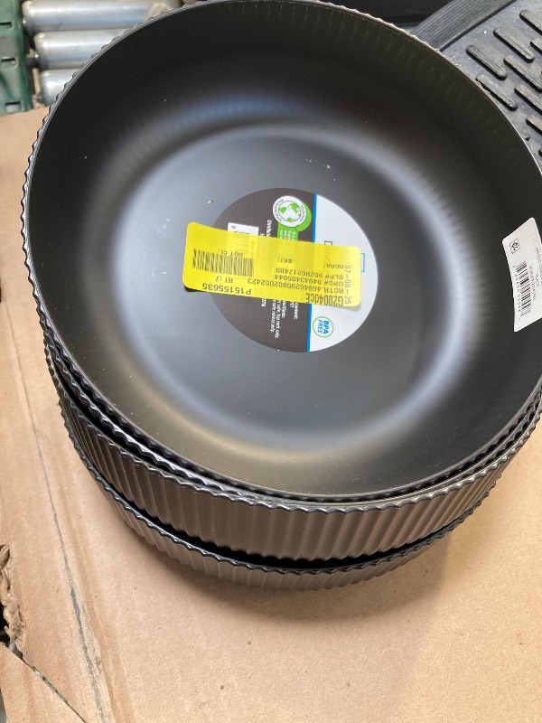 Photo 1 of 4PCS  Mainstays Black Eco-Friendly Recycled Plastic Dinner Bowl. 