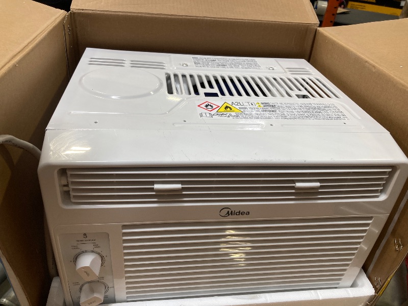 Photo 1 of Midea 150-sq ft Window Air Conditioner (115-Volt; 5000-BTU)