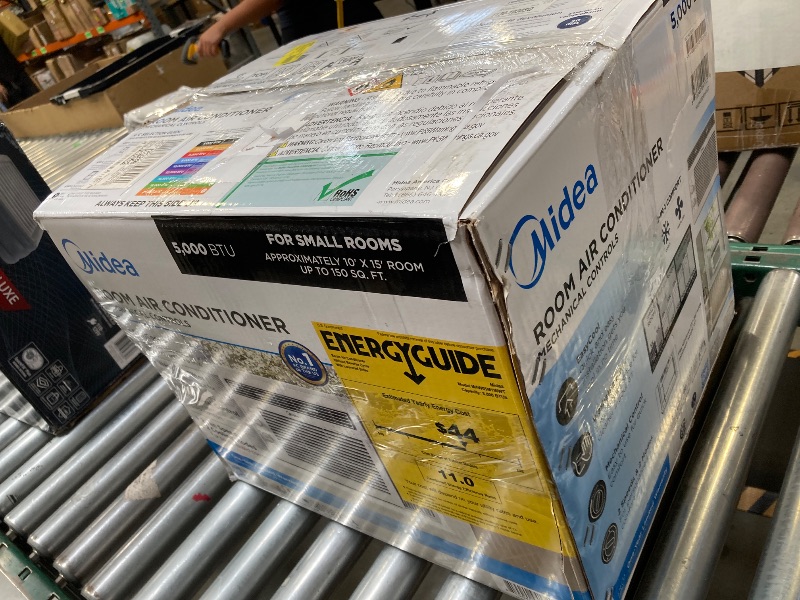 Photo 1 of Midea 150-sq ft Window Air Conditioner (115-Volt; 5000-BTU)