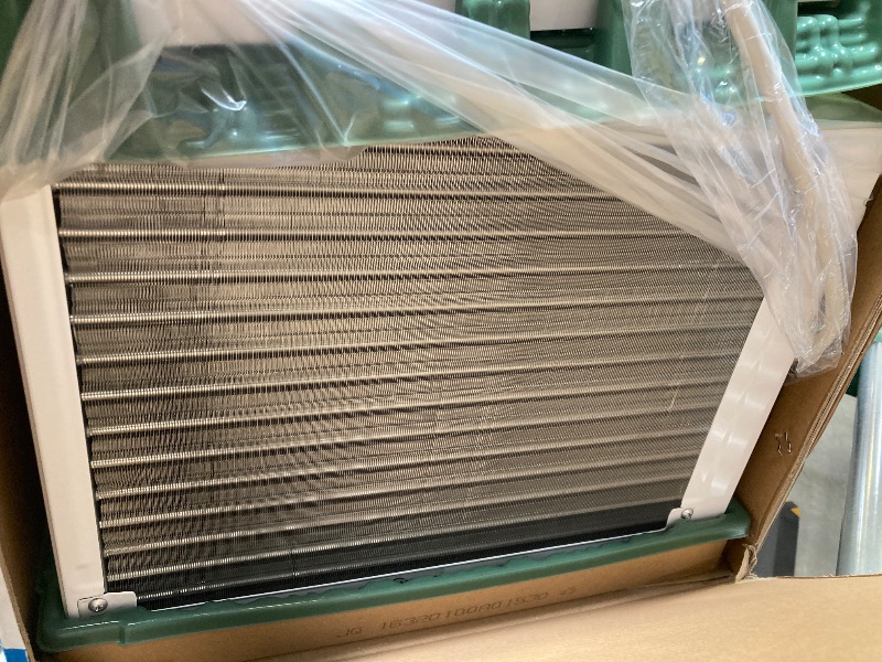 Photo 1 of Midea 150-sq ft Window Air Conditioner (115-Volt; 5000-BTU)