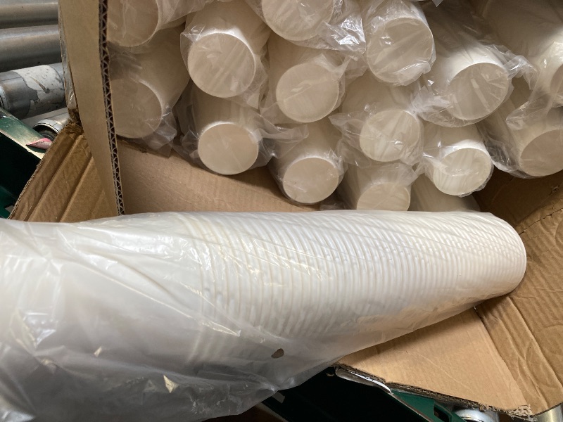 Photo 1 of Boardwalk Paper Hot Cups, 16 oz, White 50 Cups x Sleeve, 20 Sleeves 1000pcs 