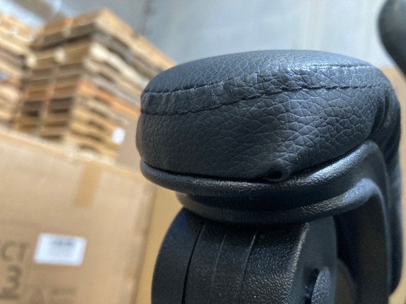 Photo 1 of VIDITA Gaming Chair
