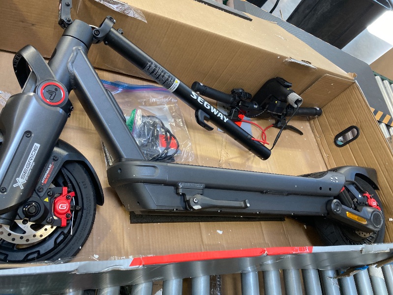 Photo 1 of Segway Ninebot Max G3 Electric Scooter, 28 mph Top Speed w/ 50 Miles Max Range, 2000W Peak Motor, Dual Hydraulic Suspension, Fast Charging Scooter for Adults and Teens, UL-2272 2271 Certified
