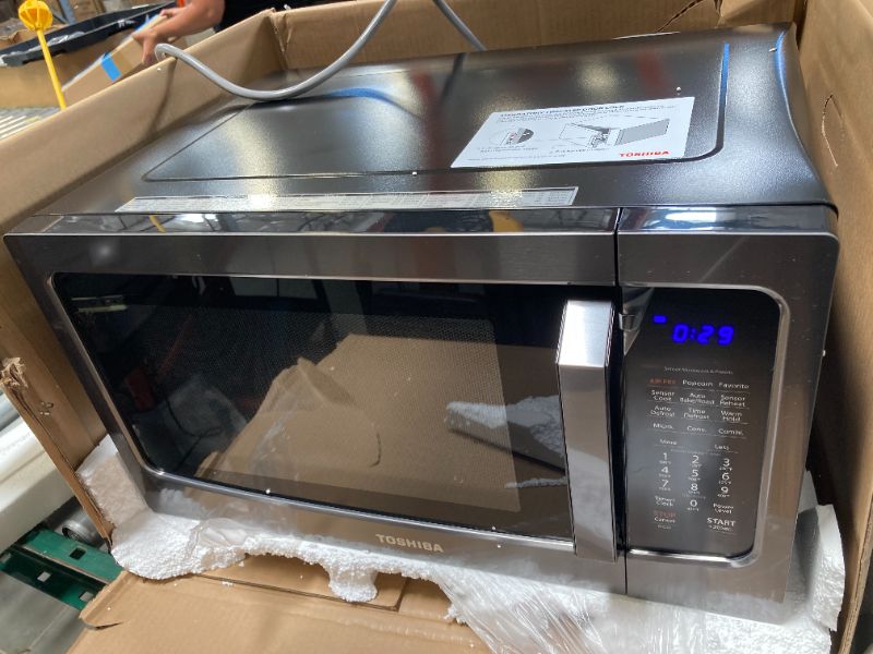 Photo 1 of Toshiba Air Fryer Combo 4-in-1 Countertop Microwave Oven, Smart Sensor, Convection, Mute Function, Position Memory 13.6" Turntable, 1.5 Cu Ft, 1000W, Black, ML-EC42P(BS)