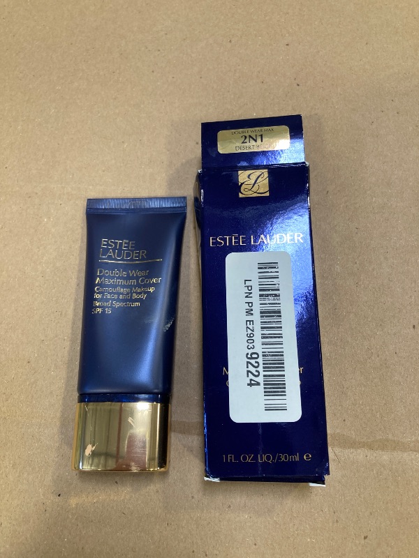 Photo 1 of Estée Lauder Double Wear 24-Hour Maximum Cover Camouflage Foundation for Face and Body SPF 15 | Full Coverage | Covers Scars & Tattoos, 1.0 Fl Oz, 2N1 Desert Beige