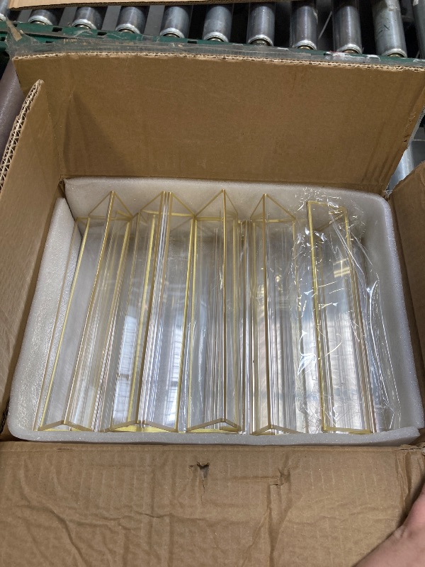 Photo 1 of PPH-Sisy Acrylic Sign Holder 8.5X11 Double Sided Table Flyer Holder , Plastic Acrylic Display Stand for Home Office Shop Restaurant (12pcs)