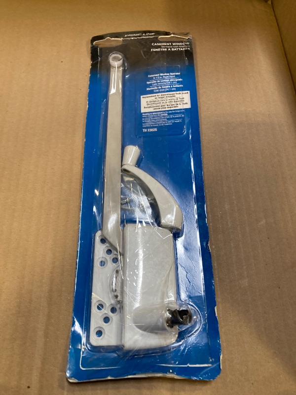 Photo 1 of Truth TH 23025 9-1/2 In. Single-Arm Right-Hand Casement Operator with Crank, fits Truth, White Finish (Single Pack)
