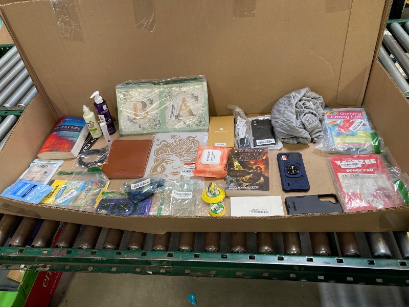 Photo 1 of Various mixed items - mix of used and new items 