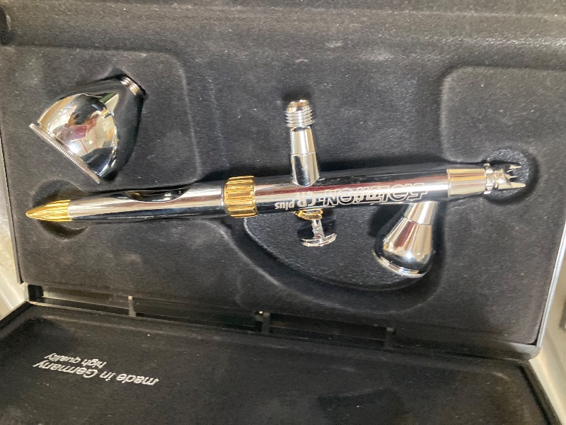 Photo 1 of Harder & Steenbeck Airbrush – Evolution 2024 CRplus - German-Engineered Dual Action Painting Set with Gravity Feed - 0.28 + 0.45mm Self-Centering Nozzles - 2 + 5 ml Paint Cups - 121233