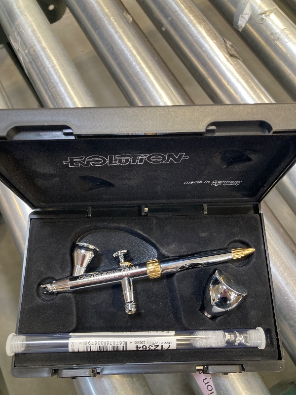 Photo 1 of Harder & Steenbeck Airbrush – Evolution 2024 CRplus - German-Engineered Dual Action Painting Set with Gravity Feed - 0.28 + 0.45mm Self-Centering Nozzles - 2 + 5 ml Paint Cups - 121233