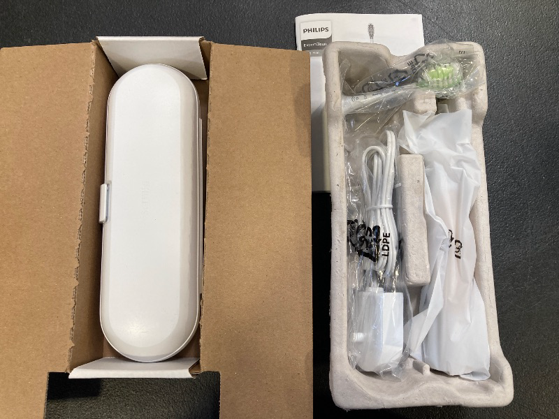 Photo 1 of Philips Sonicare Power Flosser & Toothbrush System 7000, HX3921/40