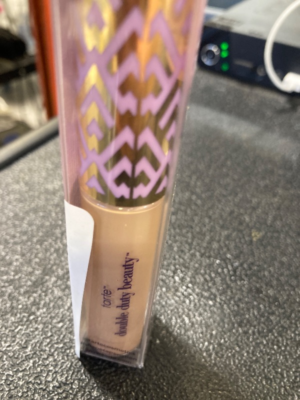 Photo 1 of shape tape creamy concealer