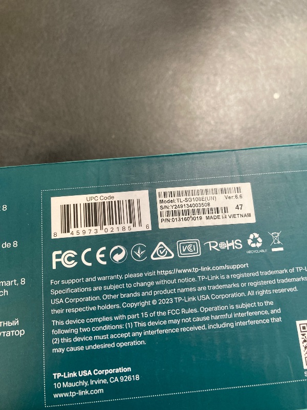 Photo 1 of TP-LINK TL-SG108E 8 – Port Gigabit Easy Smart Switch with 8 10/100/1000 Mbps RJ45 Ports, Maybach/Port/Tag – Based VLAN, QoS and IGMP [parallel import goods]
