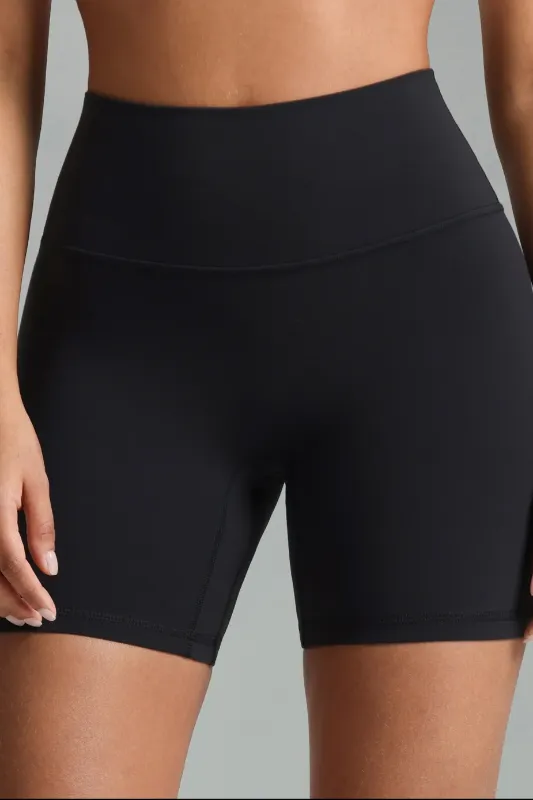 Photo 1 of Black Women's Stretchy Shorts - L 