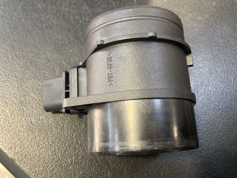 Photo 1 of Walker Products 245-1180 Mass Air Flow Sensor Assembly