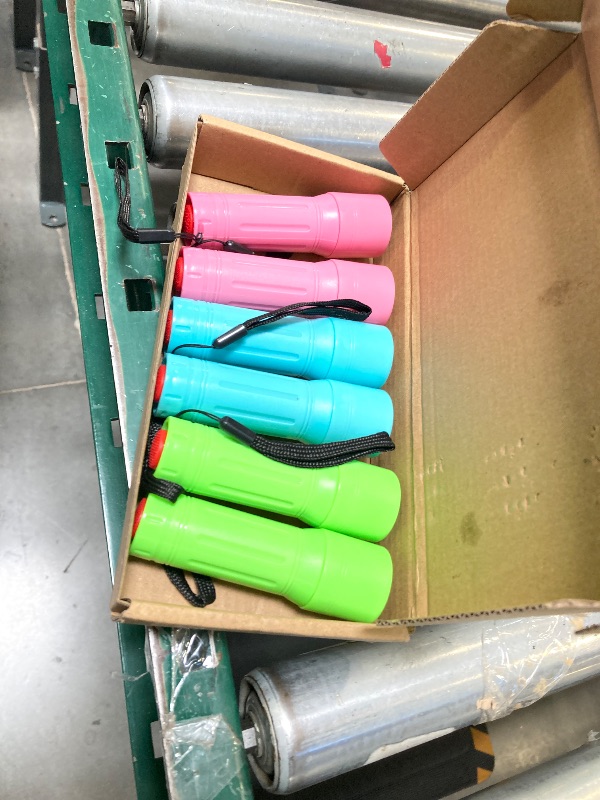 Photo 1 of 6PCs small flash light 