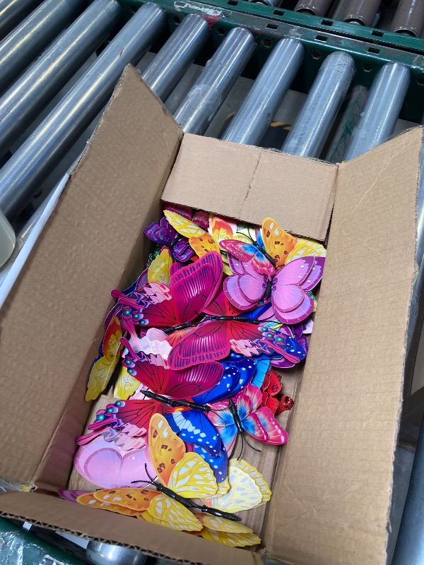 Photo 1 of 30Pcs butterfly decor figures 