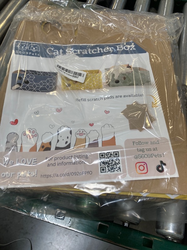 Photo 1 of 5609PETS Heavy Duty Cardboard Cat Scratcher Box with Refillable Double-Sided Cat Scratching Board for Indoor Cats