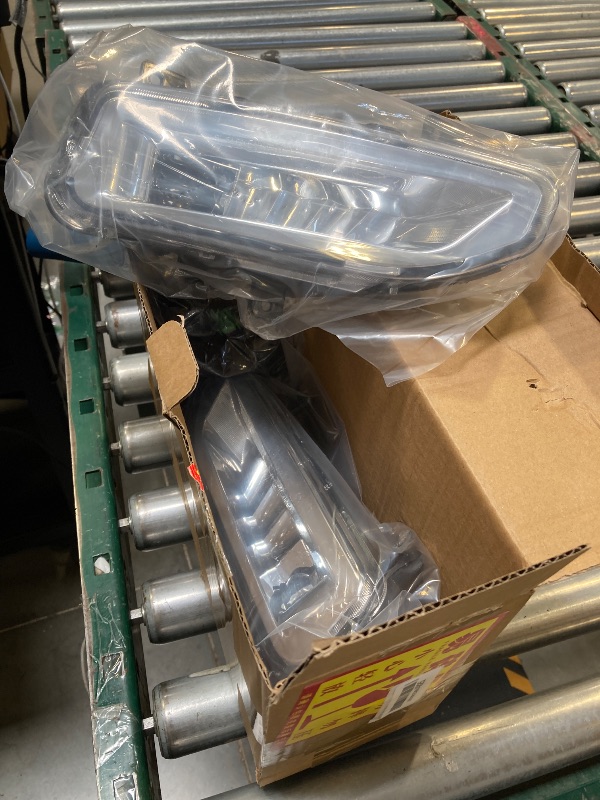 Photo 1 of Aspaton Fog Fights Assembly Compatible with Frontier 2022-2024 with Switch Harnesses Left & Right 261558996C 261508996C (Not Halogen) Pair Fog Lamp
