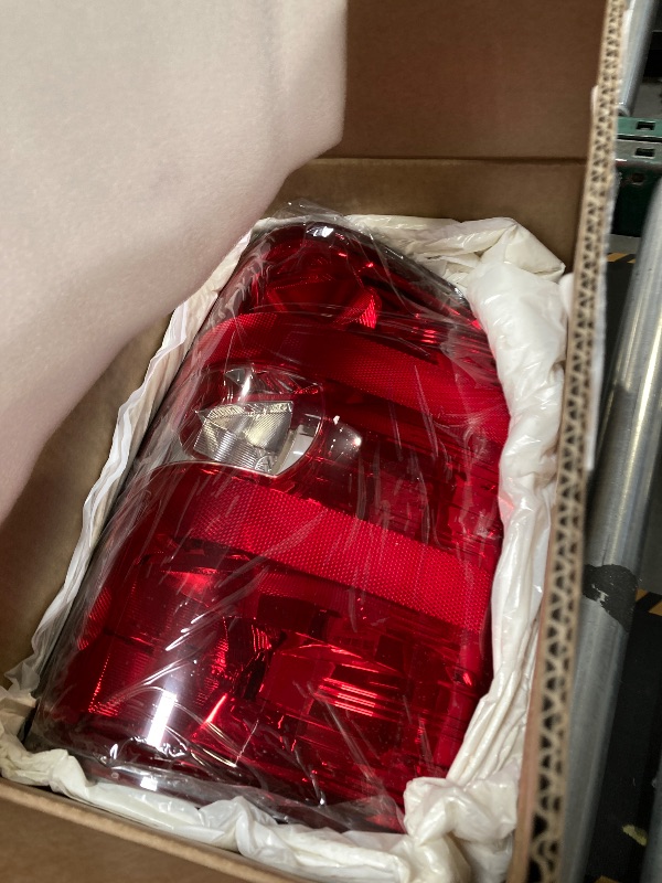 Photo 1 of CLERYYE Tail Light Assembly Compatible with Chevy Silverado 07-13 1500 | 07-14 2500 HD 3500 HD, OE-Style Replaces 25958483 GM2801207, w/Bulbs and Harness, Right Passenger Side, Red Border