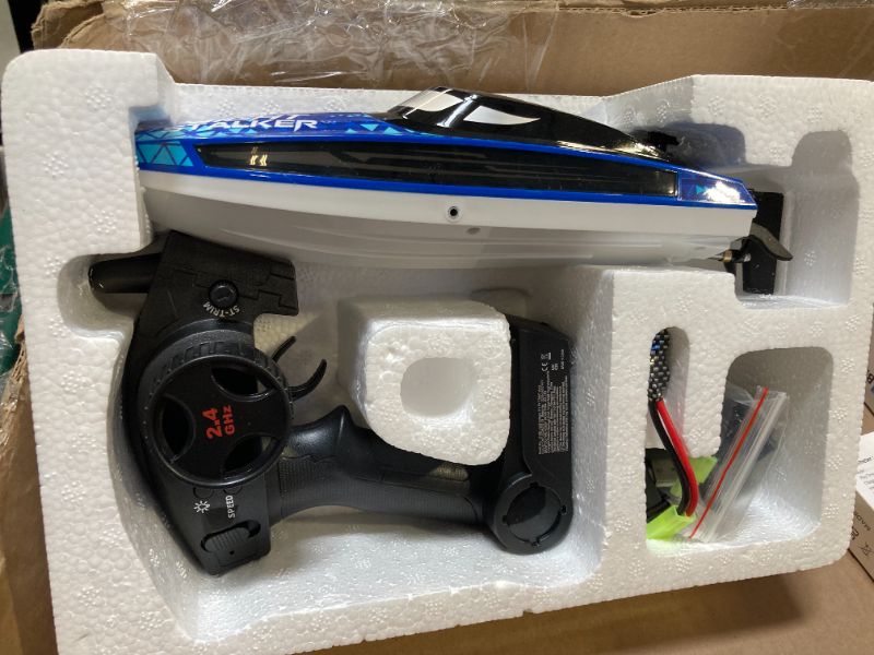 Photo 1 of ARMEW RC Remote Control Boat with 7LED Light Modes for Adults Kids 8-12 Pool Lakes, Waterproof 25KMH Electric Fast Boat with Self-righting,Demo, Low Battery/Over Distance/Signal Interference Alarm