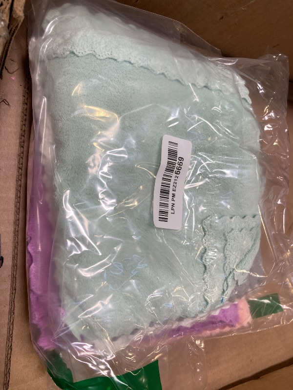 Photo 1 of 24 Pack Kitchen Dishcloths - Does Not Shed Fluff - Reusable Dish Towels, Dish cloths, Super Absorbent Coral Fleece Cleaning Cloths, Nonstick Oil Washable Fast Drying, 7 x 9 Inch (Multicolor)