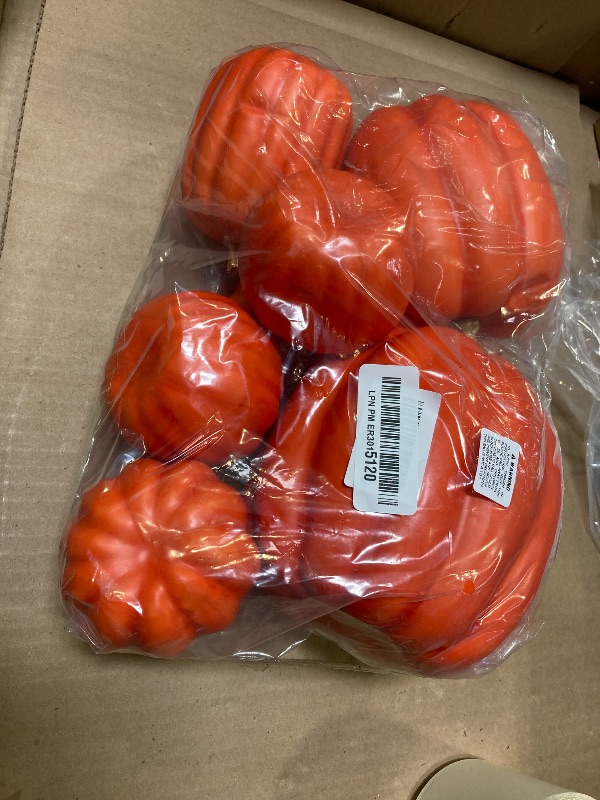 Photo 1 of Winlyn 7 Pcs Assorted Harvest Orange Artificial Pumpkins Decorative Pumpkins Foam Pumpkins with Gold Stems for Fall Harvest Autumn Home Wedding Thanksgiving Halloween Party Table Centerpiece Décor