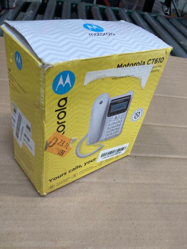 Photo 1 of Motorola Voice CT610 Corded Telephone with Answering Machine, Landline Phone for Home or Office with Advanced Call Blocking, Speakerphone (White)