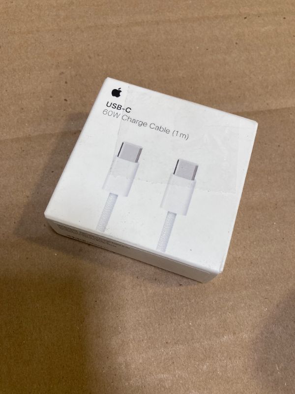 Photo 1 of Apple USB-C Woven Charge Cable (1 m) ???????