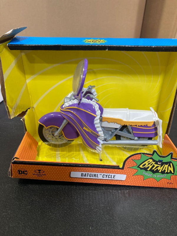 Photo 1 of McFarlane Toys - DC Retro Batgirl Cycle (Batman 66')