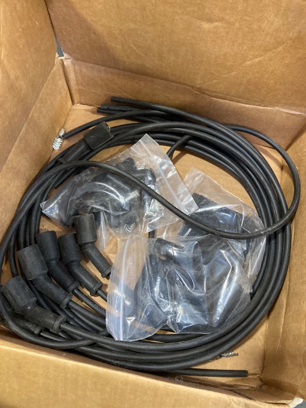 Photo 1 of JAVOUKA 5ft Spark Plug Wire Set with Straight 90 135 Degree Boots, 8Pcs, Compatible with LS1 LS2 LS3 LQ4 LQ9 LM7 LM4 LS6 LC9 LY6 LH8 LMG L99, 5.3 5.7 6.0 6.2L, #551083