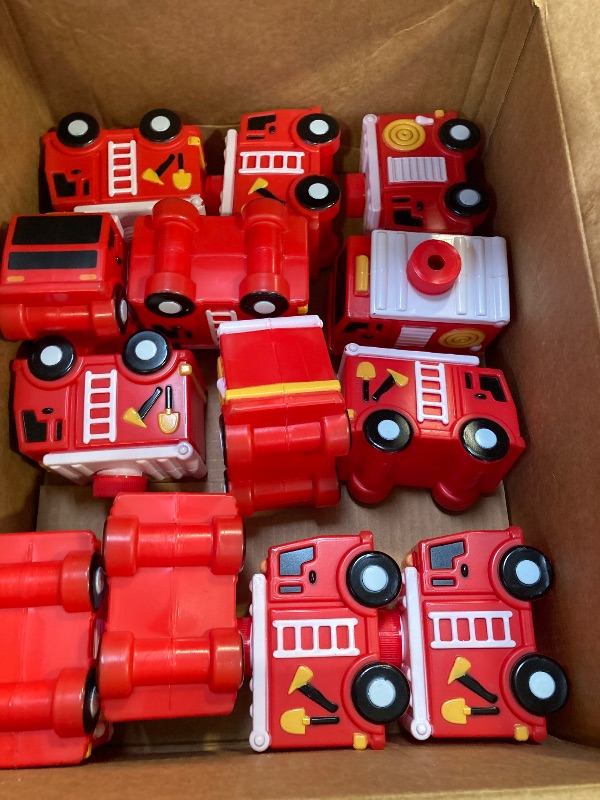 Photo 1 of Tanlade 13 Sets Firefighter Party Cups Bulk for Kids 10oz Plastic Fire Truck Cups with Straws, Firefighter Birthday Party Favor for Car Birthday Decoration Supplies