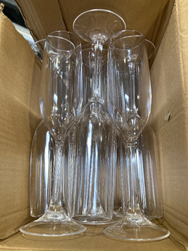 Photo 1 of WYTAOHZL 12PCS Acrylic Champagne Flutes 6 OZ Clear Champagne Flutes Plastic Tall Stemmed Champagne Glasses for Wedding Anniversary Birthday Party(Curved Style)