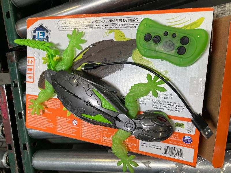 Photo 1 of HEX BOTS Wall Crawler Gecko, Rechargeable Remote Control Robot Kids Toys, Climbs up Walls, RC Robot Toys for Boys & Girls Ages 4 & Up