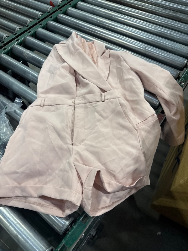 Photo 1 of Girls 2 Piece Outfits Button Front Long Sleeve Blazer and Short Pants Suit Sets  size 140
