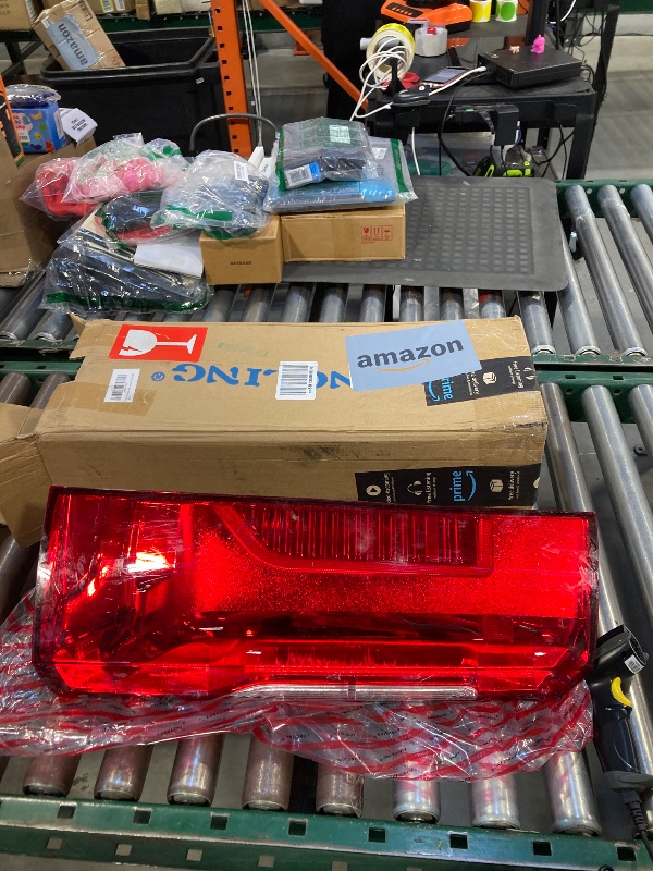 Photo 1 of Driver Left Side Tail Light Rear Lamp For 19 o23 Mercedes Sprinter 1500 2500