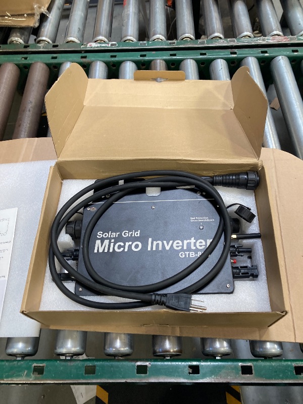 Photo 1 of 800W Solar Grid Tie Micro Inverter, Control Automatic Identification Power Inverters DC to AC Solar Inverter 120V 230V(Black US Plug)