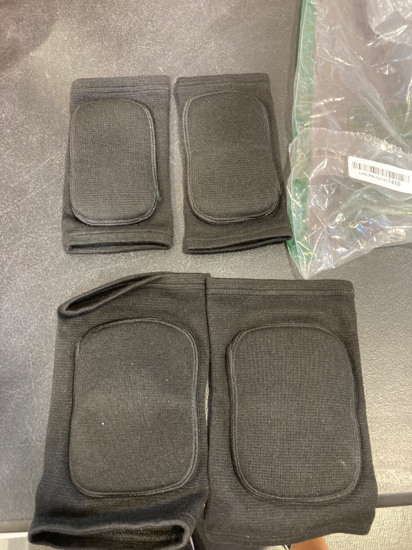 Photo 1 of knee and elbow pads adult