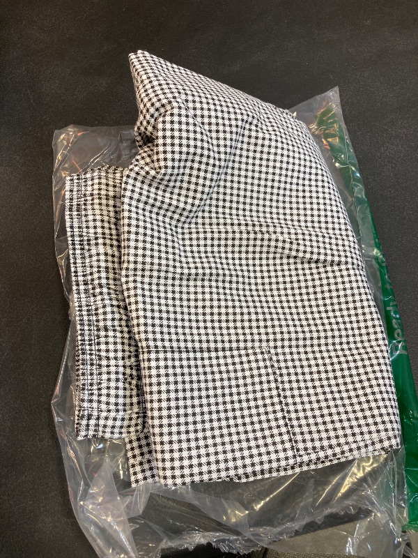 Photo 1 of Natural Uniforms Classic Houndstooth 6 Pocket Chef Pants with Multi-Pack QTYS Available (1, Large)