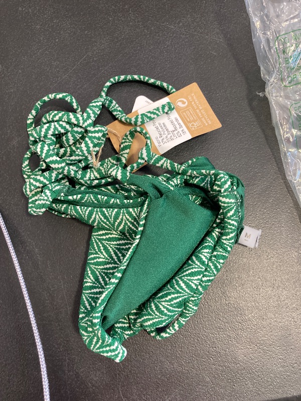 Photo 1 of BERLOOK Women's Bathing Suit Top Green Geometric Textured Cut Out Sexy Bikini Top medium 