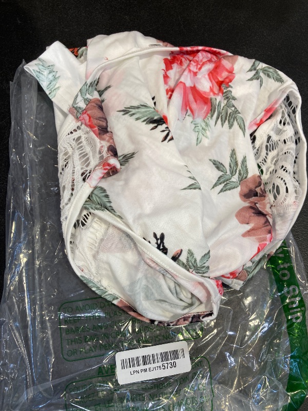 Photo 1 of White Tank Tops Women Summer Tops 2025 Sleeveless Lace Camisole for Women Floral L