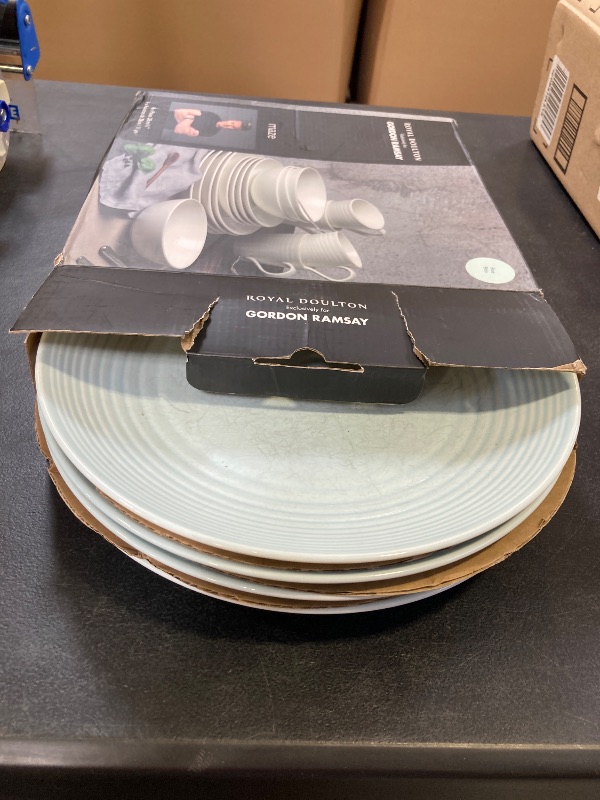 Photo 1 of Royal Doulton Exclusively for Gordon Ramsay Maze Blue Dinner Plate, Set of 4