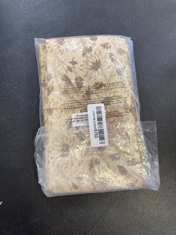 Photo 1 of 47th & Main Set of 2 Cotton Hand Towels, 28" x 18", Botanical
